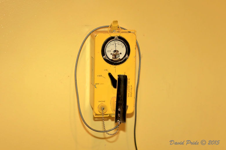 CD V-700 Model 5 Geiger Counter